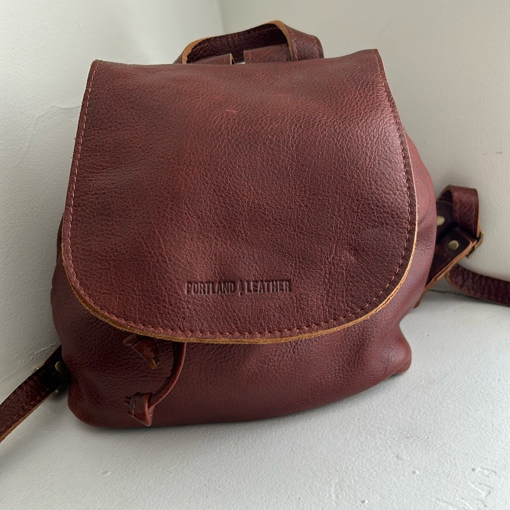 Portland Leather bucket backpack in nutmeg